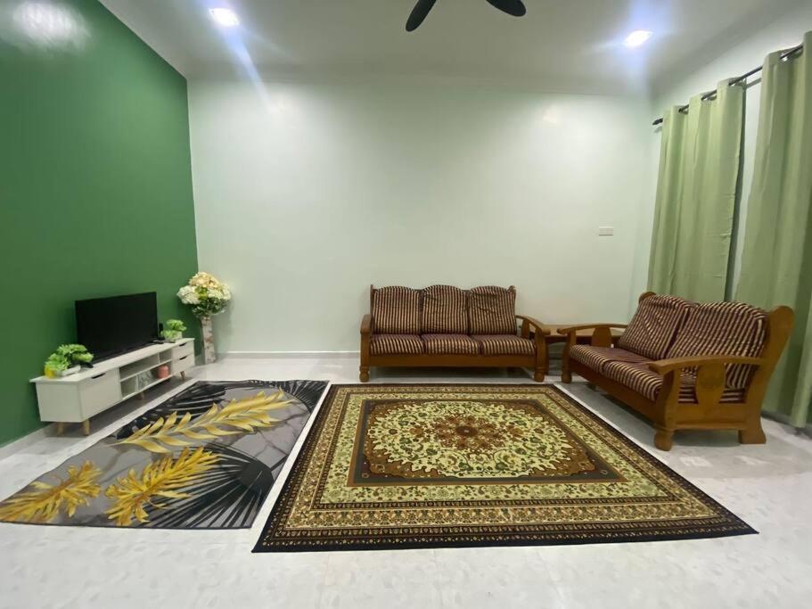 Homestay Kak Tiy Куала-Тренгану Экстерьер фото